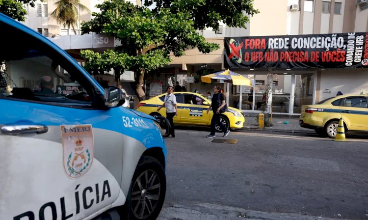 Manifestantes bloqueiam entrada de gestores em hospital do Rio