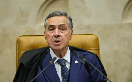 Barroso diz que STF deve avaliar reação contra sanções dos EUA