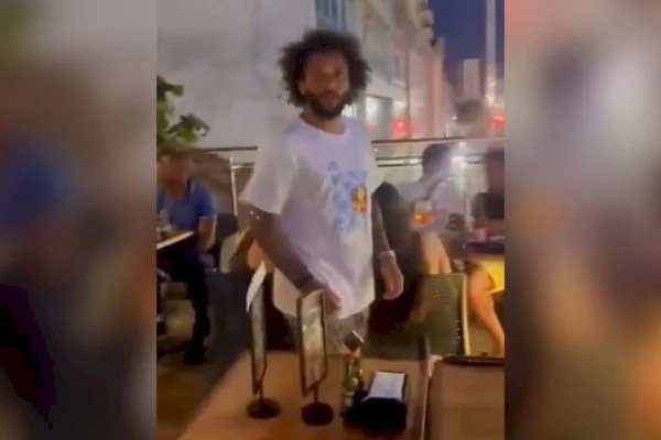 Marcelo, do Flu, reage a assédio: “Tomara que seu telefone quebre”