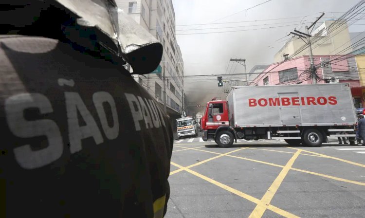 Incêndio atinge Shopping 25 Brás, em São Paulo